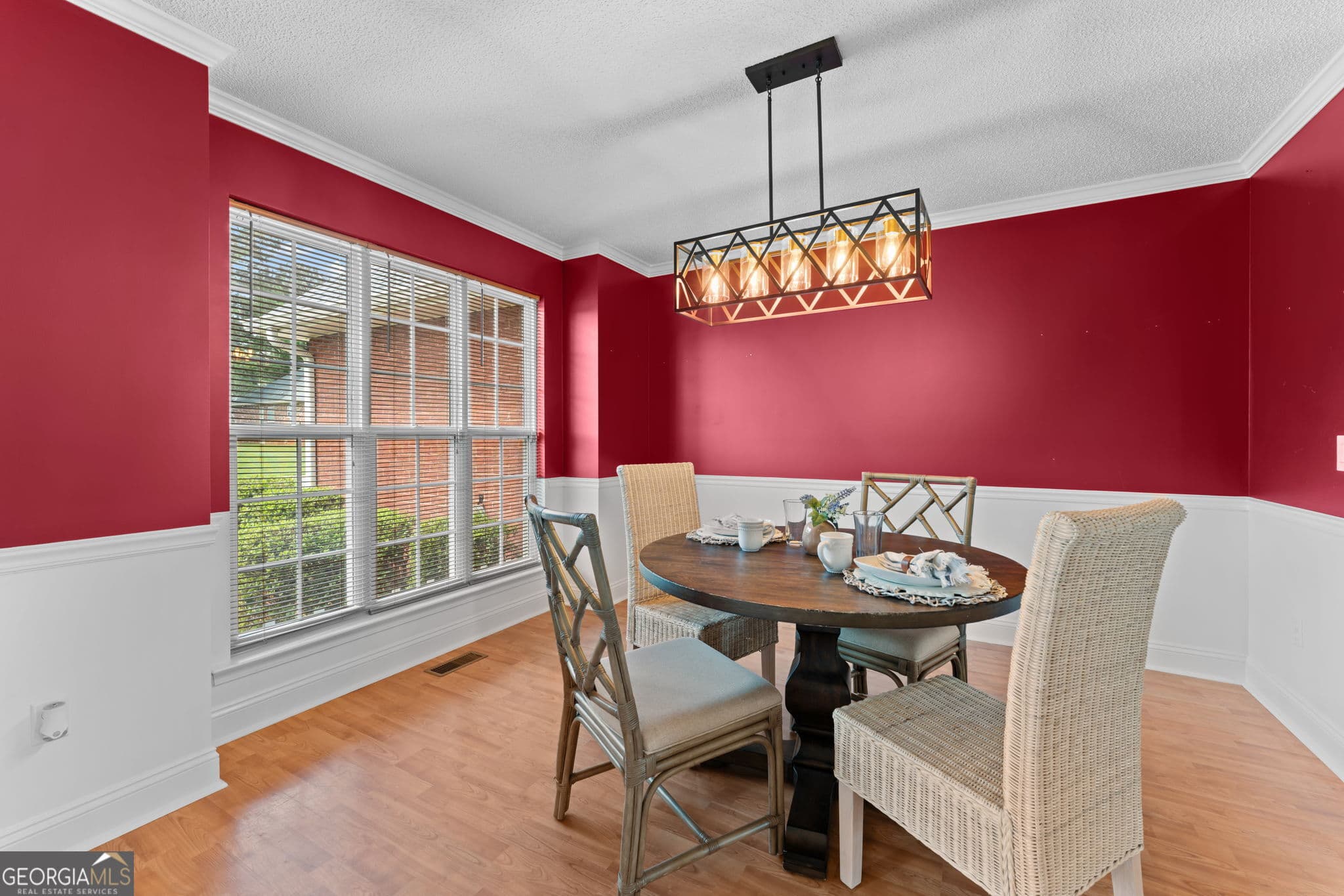 5 bedroom, 3 bathroom, 2,358 sq ft single family residence for sale at 318 Christopher Luke Circle, Perry, GA 31069 — photo 6