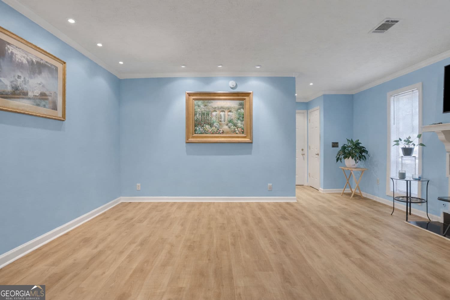2 bedroom, 2 bathroom, 1,182 sq ft condominium for sale at 3843 Woodridge Way, Tucker, GA 30084 — photo 9