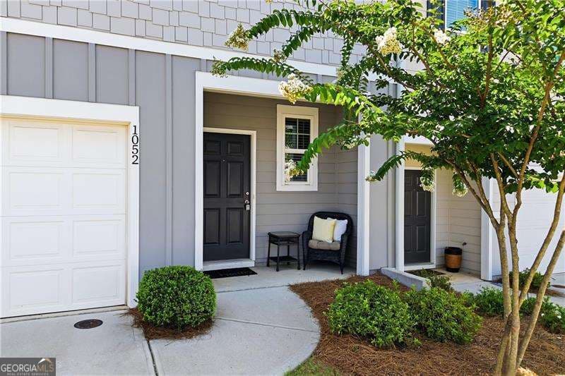 2 bedroom, 2.5 bathroom, 1,420 sq ft townhouse for sale at 1052 Paddington Drive, Cartersville, GA 30120 — photo 2
