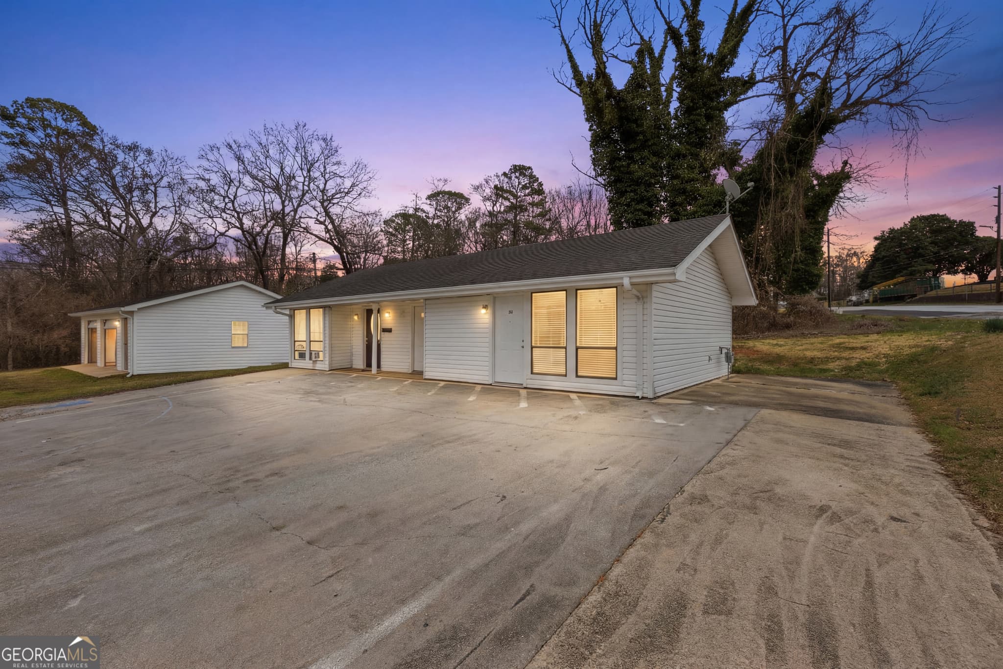 multi family,duplex for sale at 201 203 Remsdale Street, Toccoa, GA 30577 — photo 2