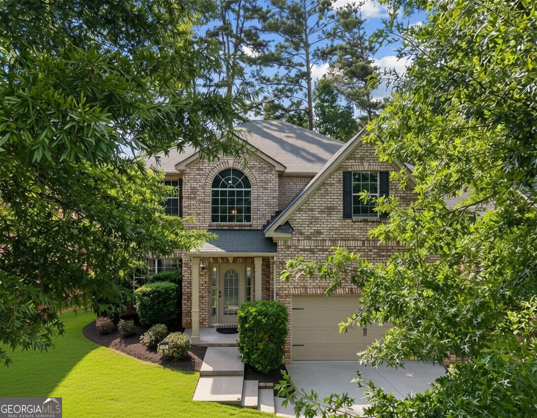 4 bedroom, 2.5 bathroom, 2,788 sq ft single family residence for sale at 3781 Sunbridge Drive, Snellville, GA 30039 — photo 2
