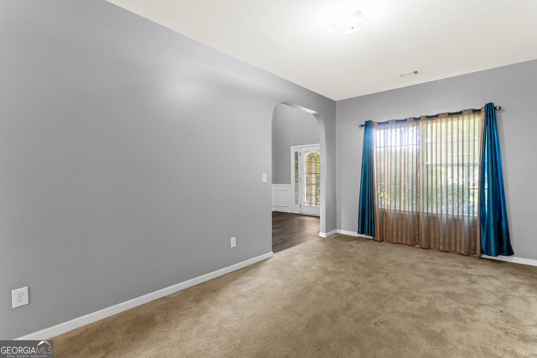 4 bedroom, 2.5 bathroom, 2,788 sq ft single family residence for sale at 3781 Sunbridge Drive, Snellville, GA 30039 — photo 6