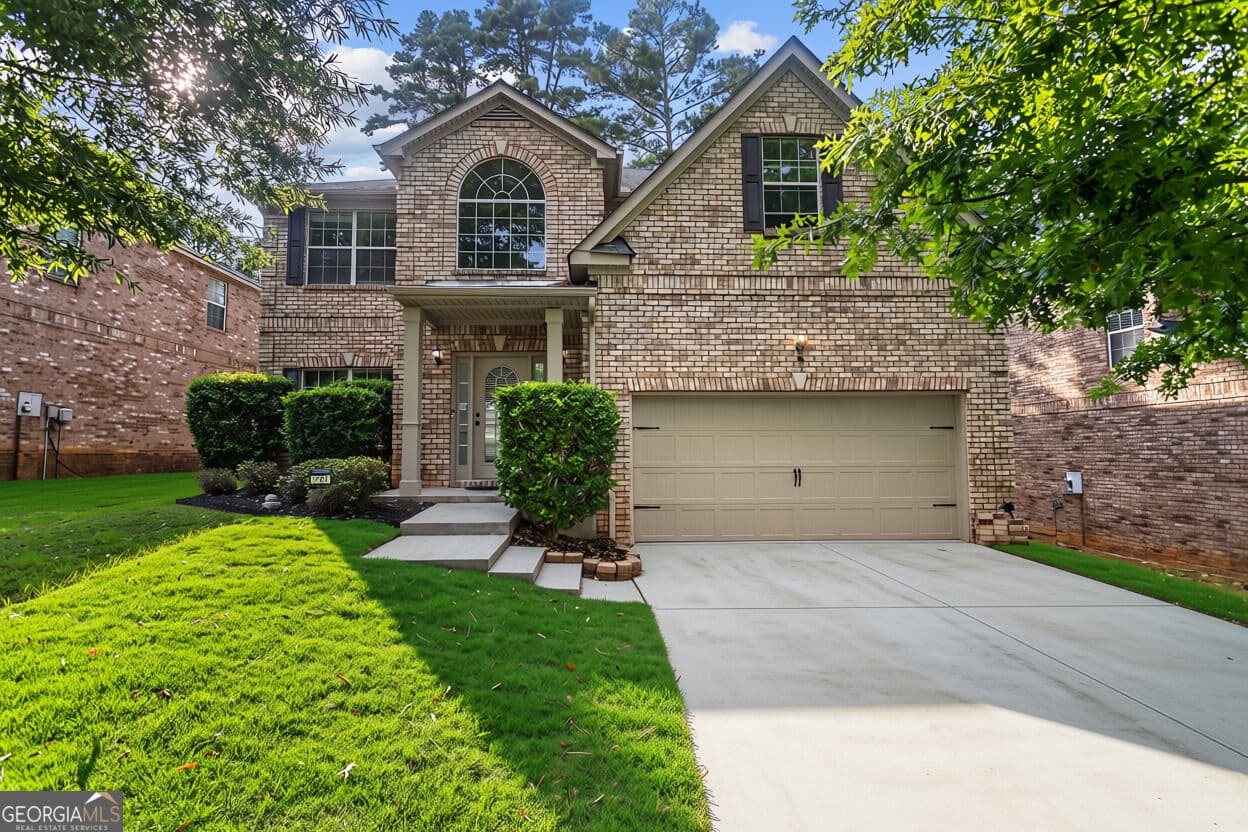 4 bedroom, 2.5 bathroom, 2,788 sq ft single family residence for sale at 3781 Sunbridge Drive, Snellville, GA 30039