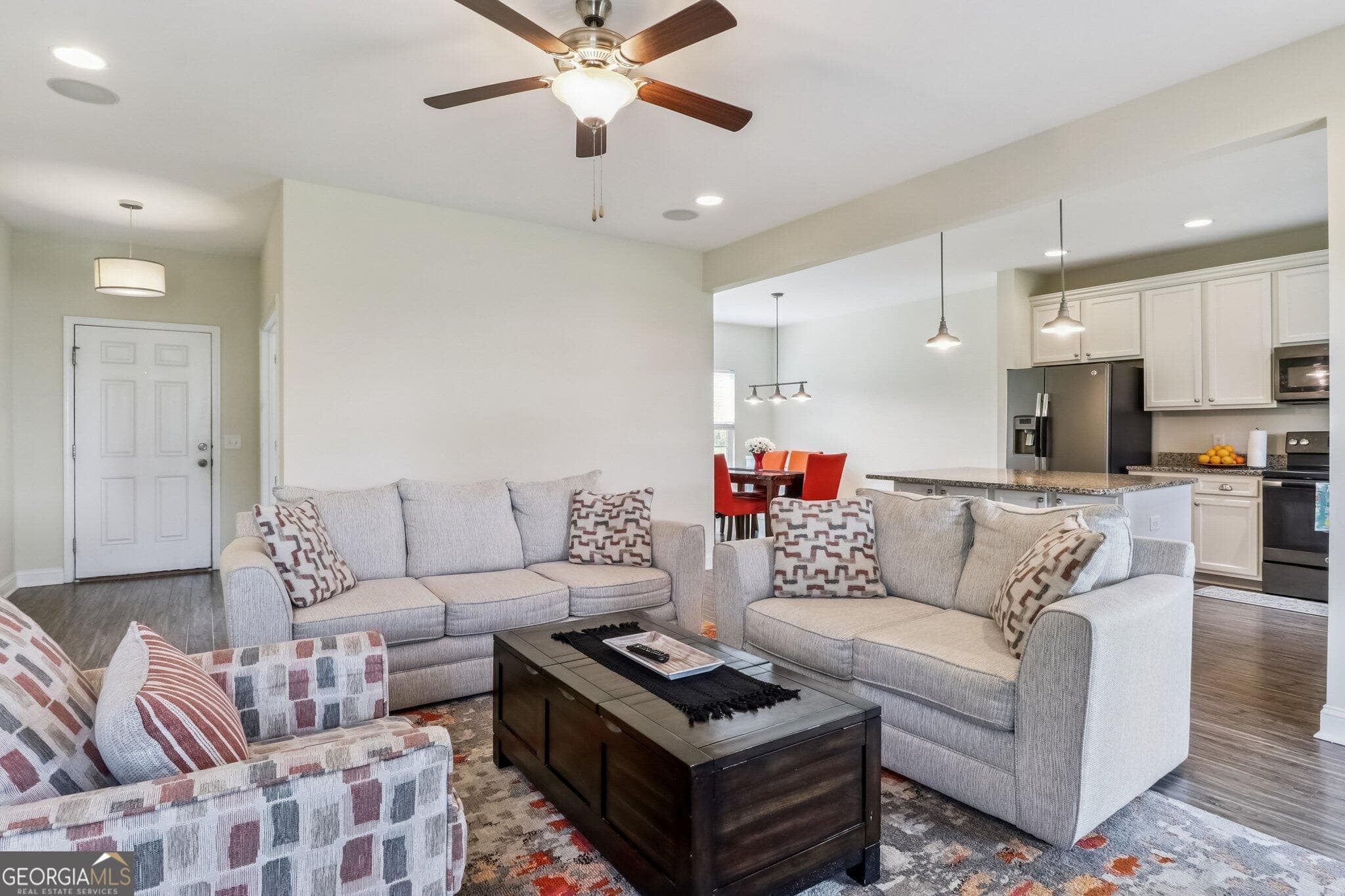 4 bedroom, 3 bathroom, 2,642 sq ft single family residence for sale at 135 Shelton Street, Richmond Hill, GA 31324 — photo 3