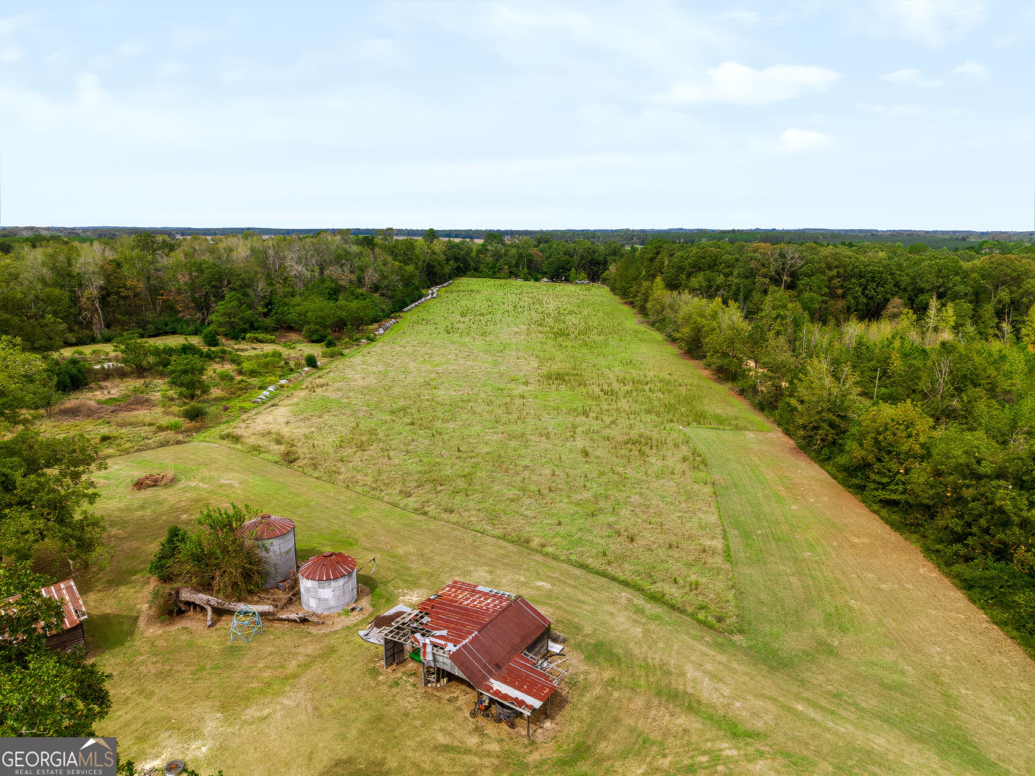 3 bedroom, 2 bathroom, 2,199 sq ft farm for sale at 863 Effingham Highway, Sylvania, GA 30467 — photo 10
