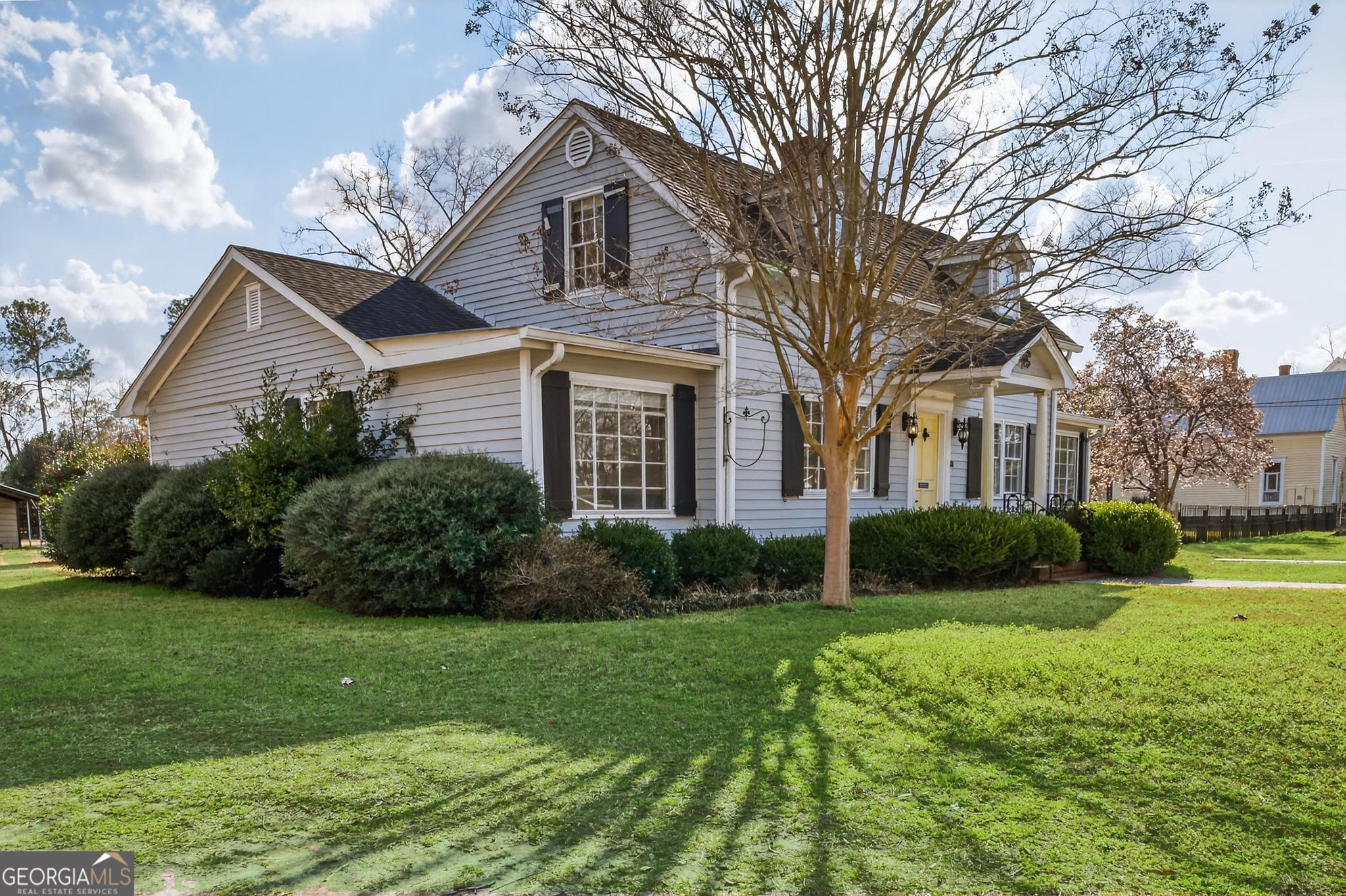 3 bedroom, 2 bathroom, 2,430 sq ft single family residence for sale at 606 W Liberty Street, Claxton, GA 30417 — photo 3
