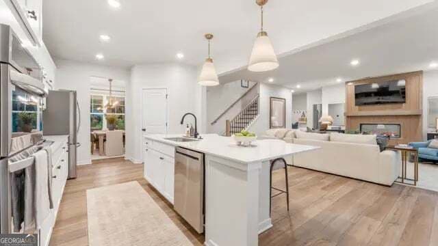 5 bedroom, 4 bathroom, 3,403 sq ft single family residence for sale at 3950 Silver Pine Trail, Cumming, GA 30028 — photo 7