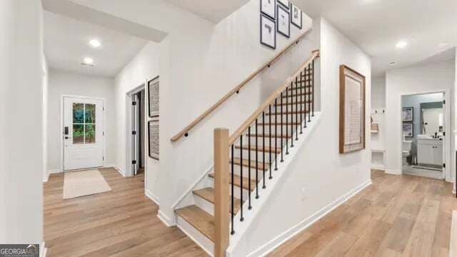 5 bedroom, 4 bathroom, 3,403 sq ft single family residence for sale at 3950 Silver Pine Trail, Cumming, GA 30028 — photo 3