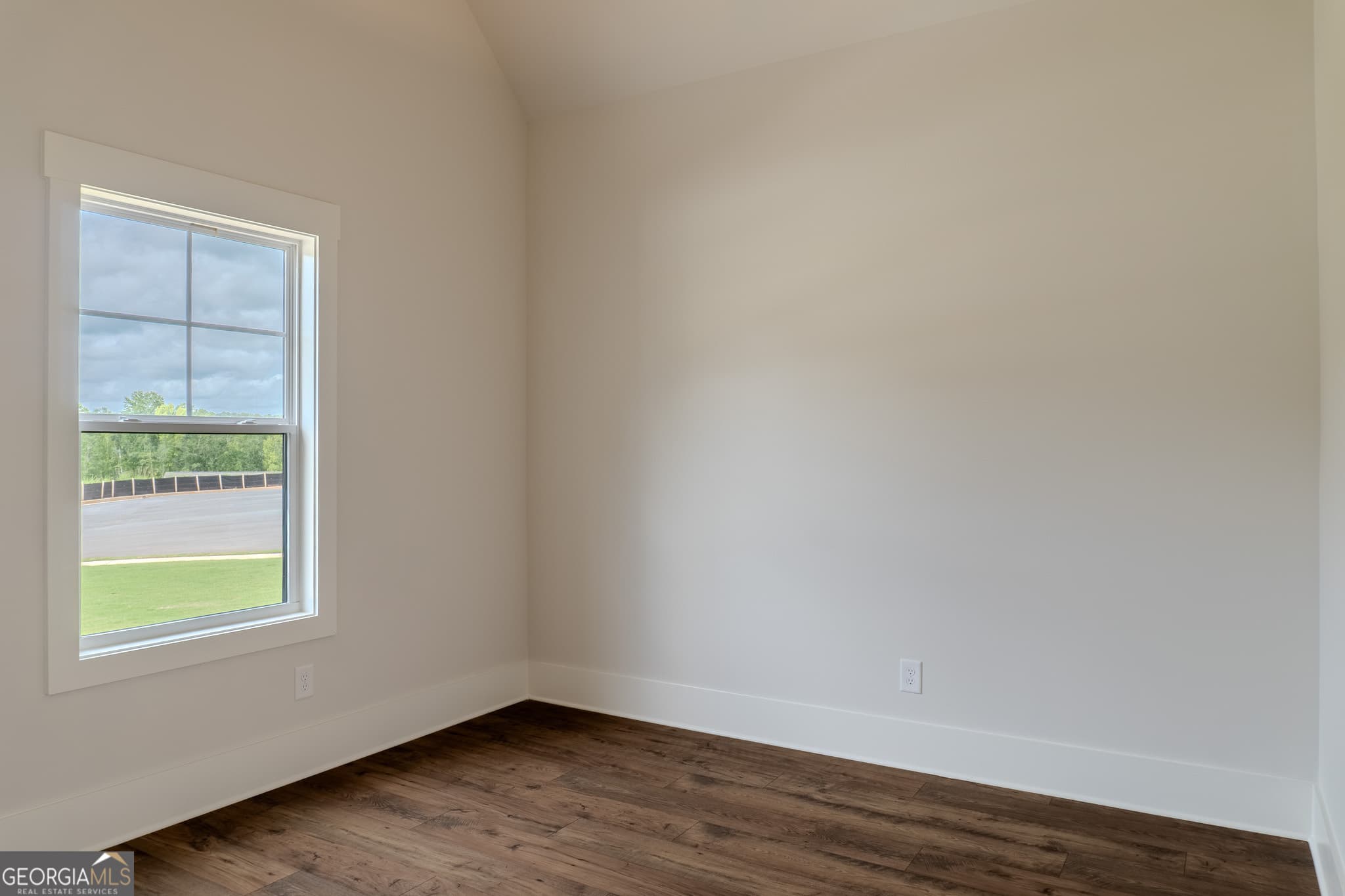 4 bedroom, 3 bathroom, 2,759 sq ft single family residence for sale at 135 River Ridge Walk, Monroe, GA 30656 — photo 10