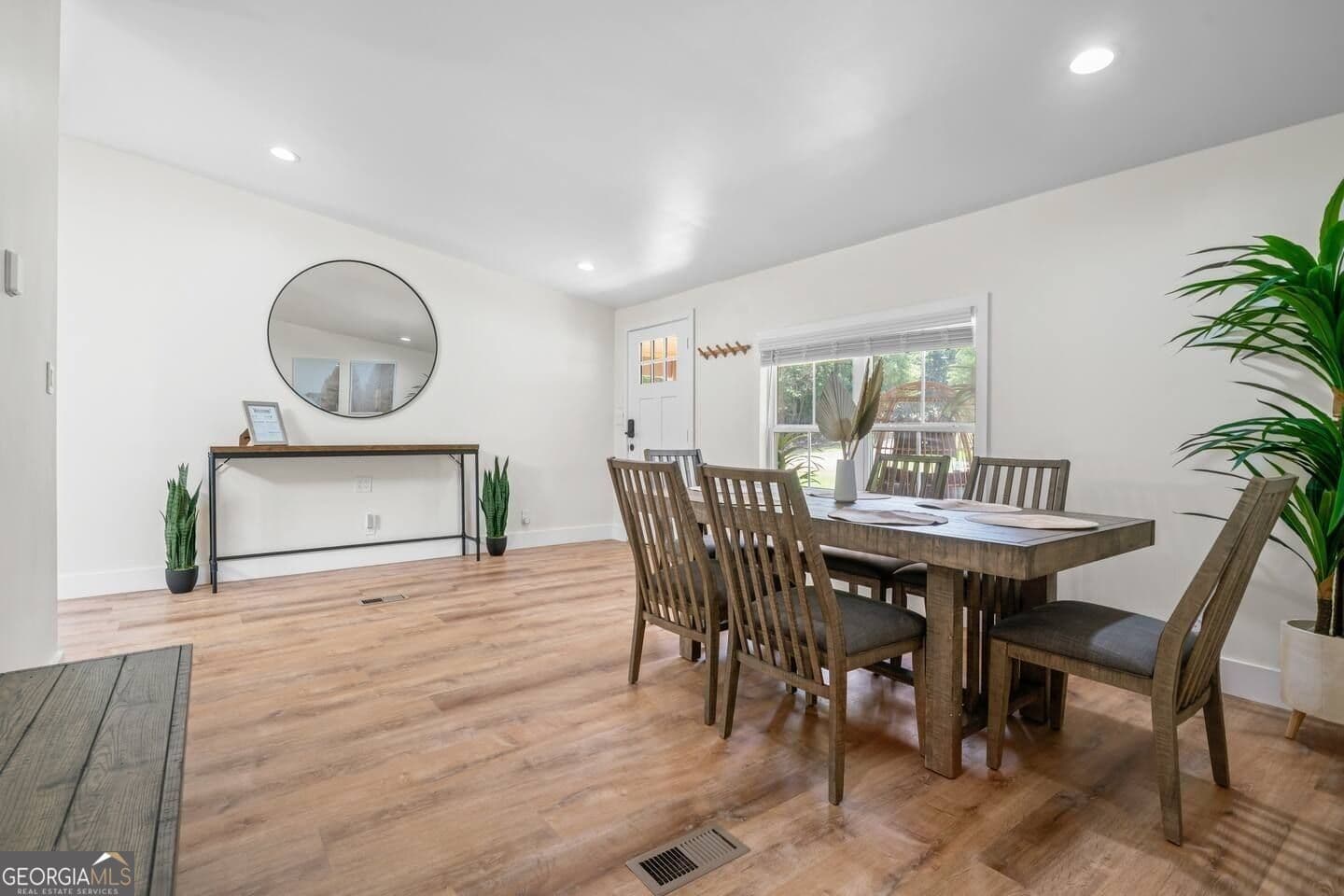 3 bedroom, 2 bathroom, 1,728 sq ft manufactured home,single family residence for sale at 163 Leonard Road, Lagrange, GA 30241 — photo 7
