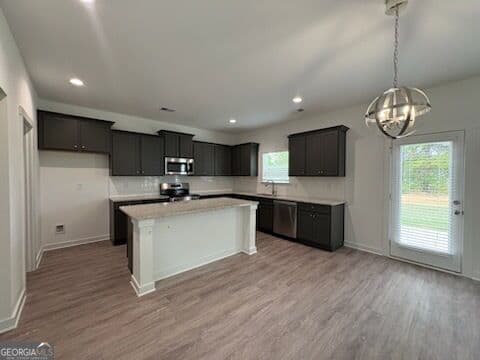 4 bedroom, 2.5 bathroom, 2,154 sq ft single family residence for sale at 126 Royal Tern Lane, Warner Robins, GA 31093 — photo 4