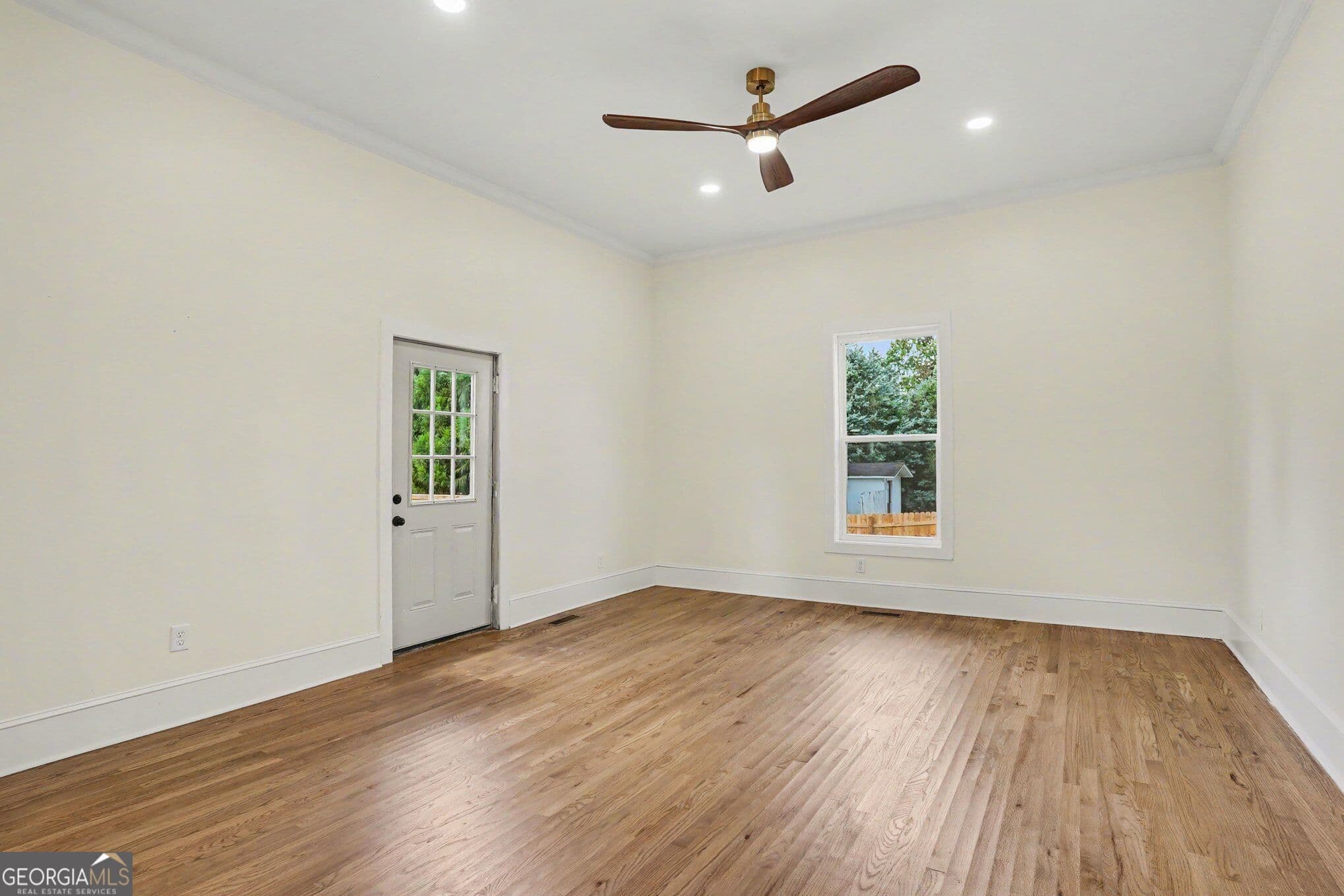 3 bedroom, 3 bathroom, 2,324 sq ft single family residence for sale at 117 Holmes Street, Barnesville, GA 30204 — photo 5
