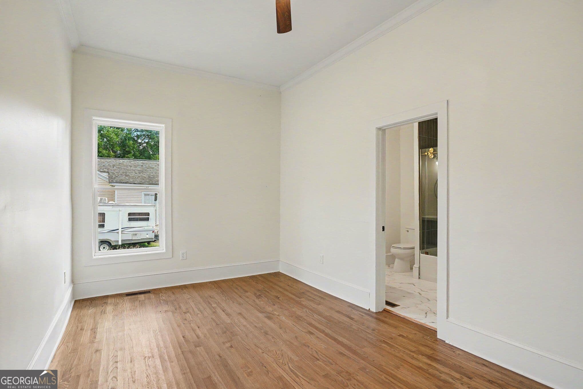 3 bedroom, 3 bathroom, 2,324 sq ft single family residence for sale at 117 Holmes Street, Barnesville, GA 30204 — photo 9