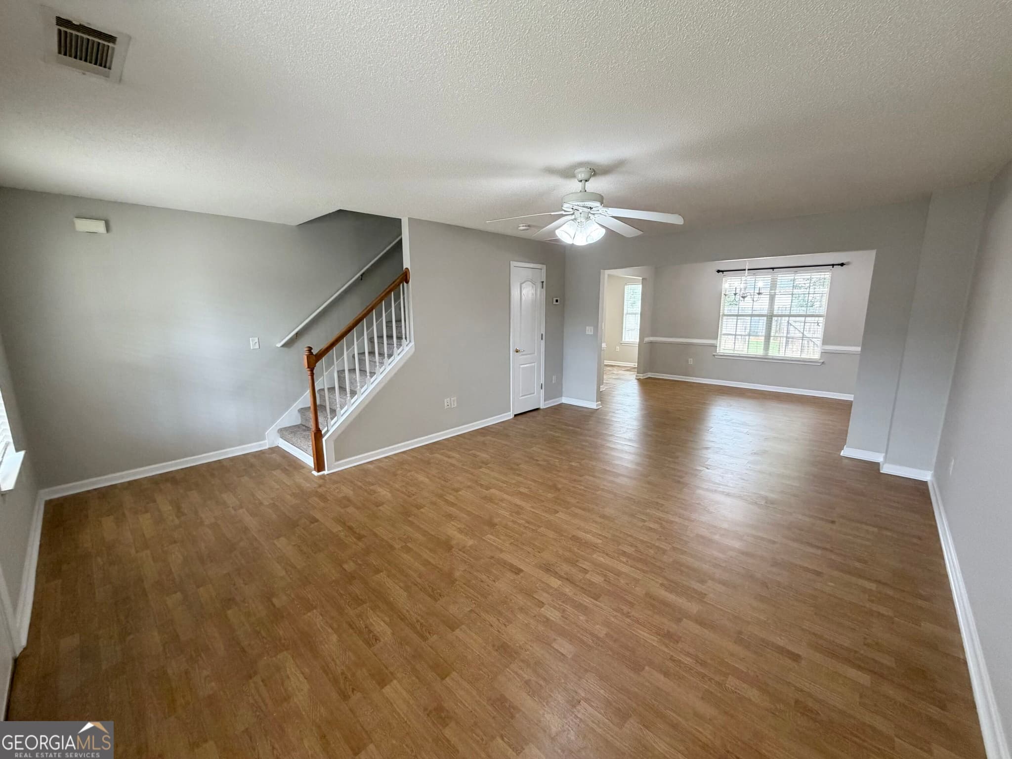 3 bedroom, 2.5 bathroom, 1,708 sq ft townhouse for sale at 2015 Village Run Drive, Mcdonough, GA 30252 — photo 7