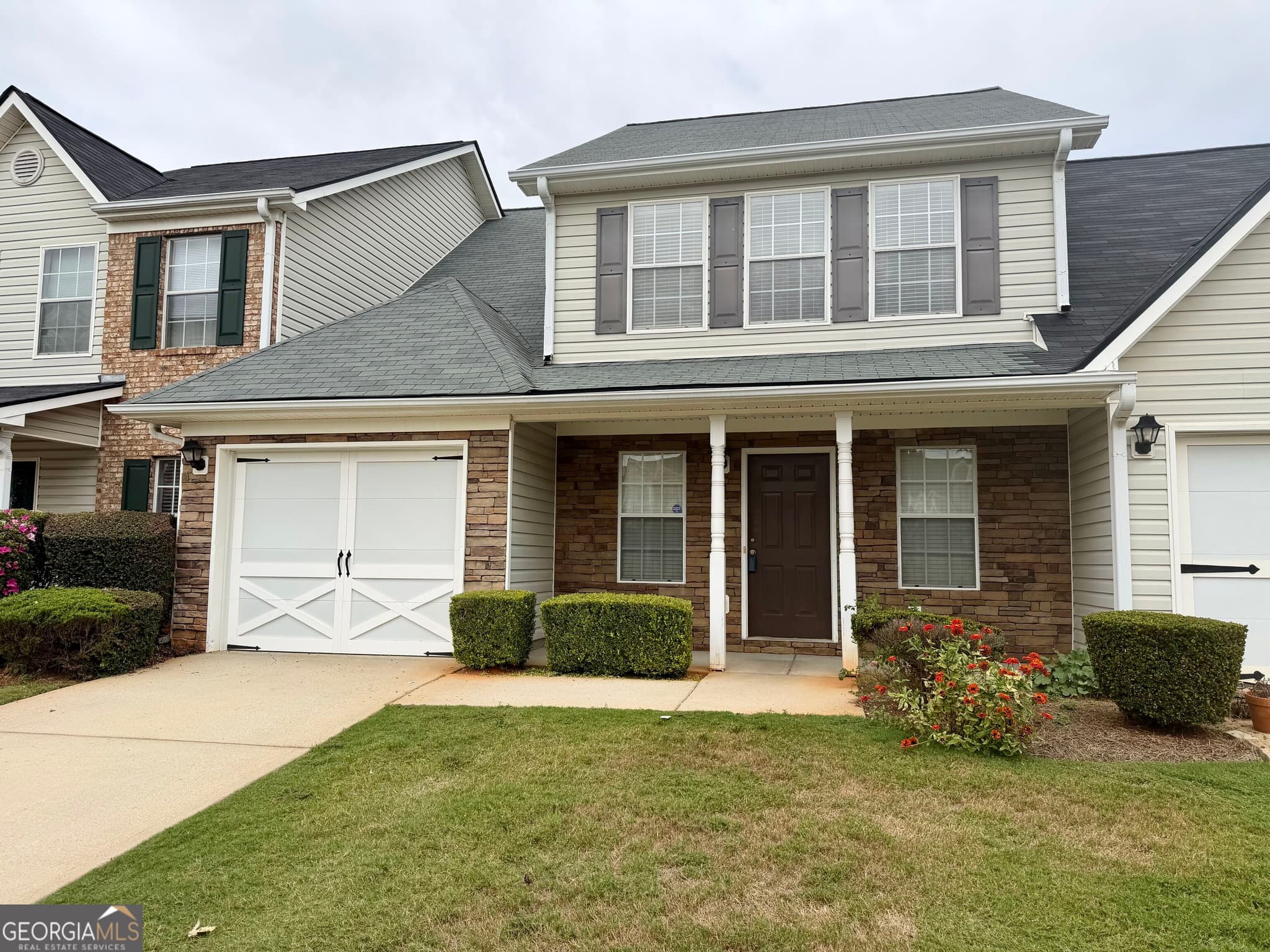 3 bedroom, 2.5 bathroom, 1,708 sq ft townhouse for sale at 2015 Village Run Drive, Mcdonough, GA 30252 — photo 3