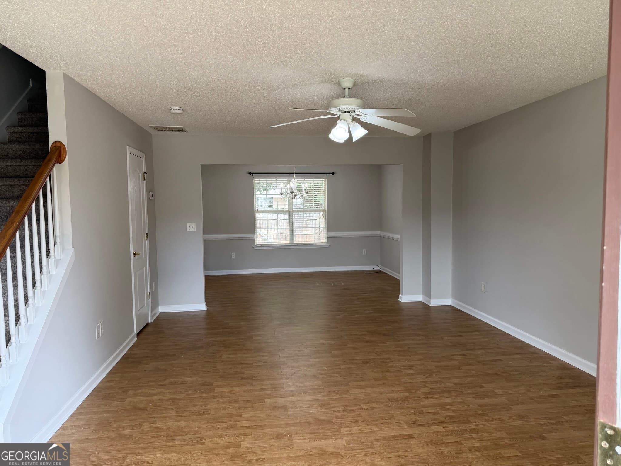 3 bedroom, 2.5 bathroom, 1,708 sq ft townhouse for sale at 2015 Village Run Drive, Mcdonough, GA 30252 — photo 4