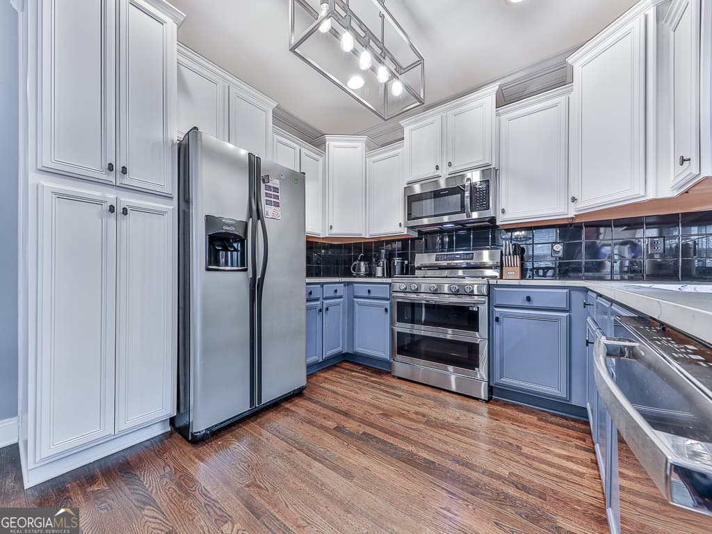 4 bedroom, 3.5 bathroom, 2,198 sq ft single family residence for sale at 925 Rice Street, Atlanta, GA 30318 — photo 7