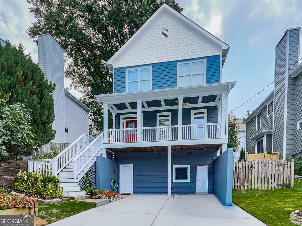 4 bedroom, 3.5 bathroom, 2,198 sq ft single family residence for sale at 925 Rice Street, Atlanta, GA 30318 — photo 1 of 38