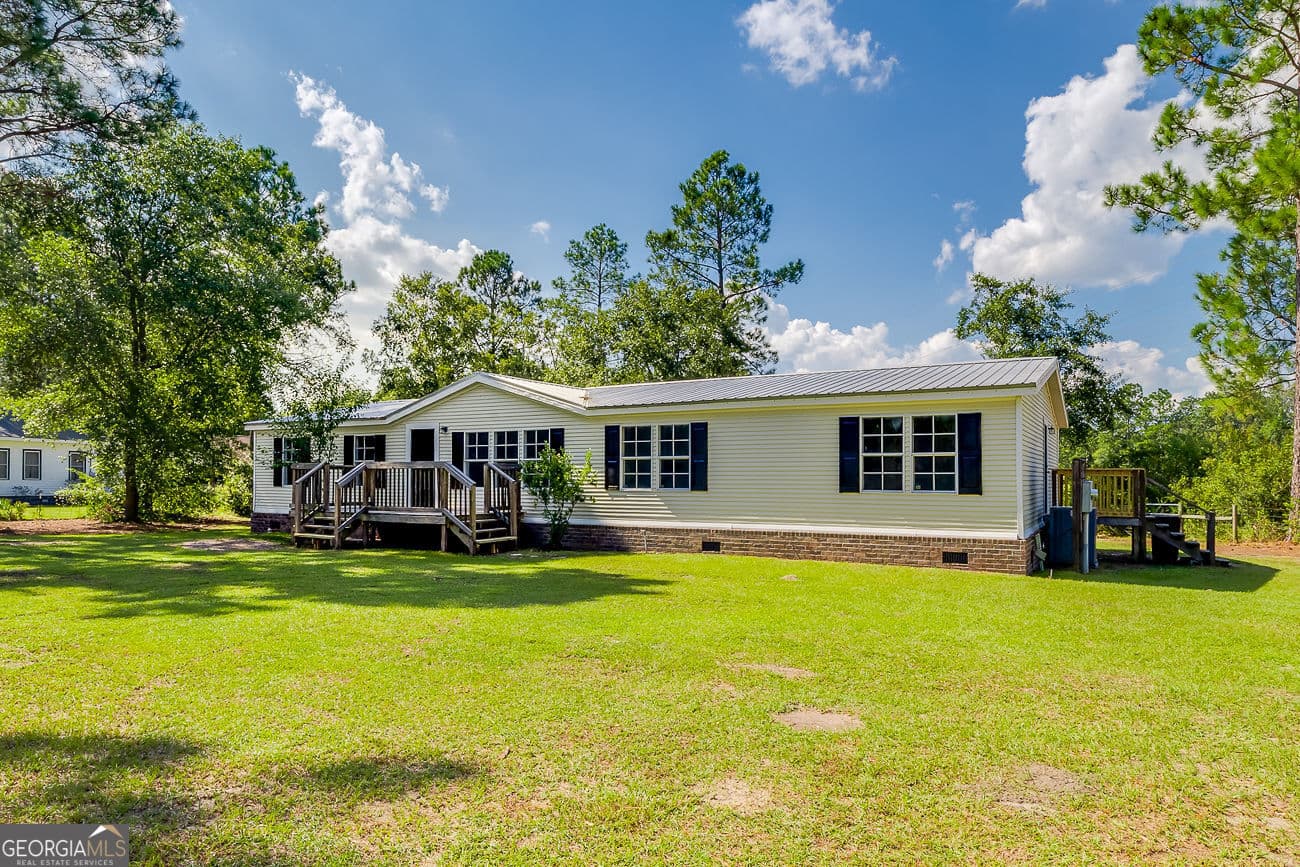 3 bedroom, 2 bathroom, 2,240 sq ft manufactured home,single family residence for sale at 1577 Stillwell Road, Springfield, GA 31329 — photo 2