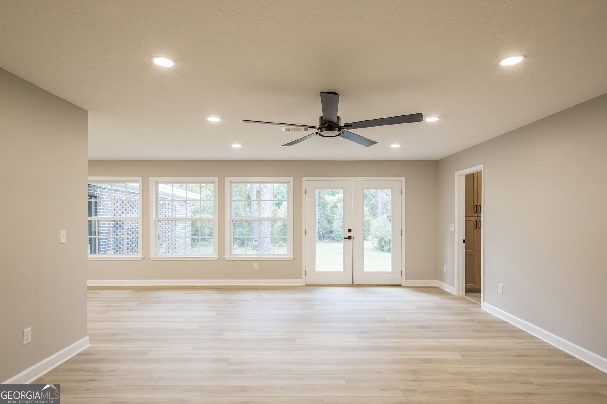 4 bedroom, 2 bathroom, 2,192 sq ft single family residence for sale at 601 Saint Catherine Drive, Waycross, GA 31501 — photo 10