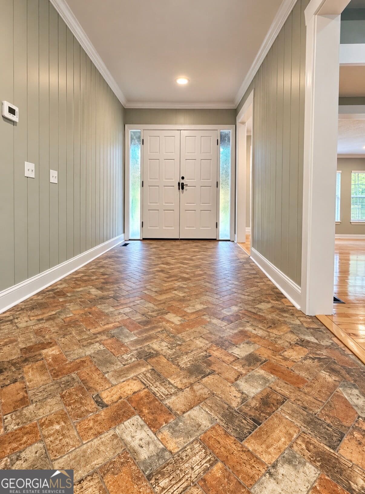 4 bedroom, 4 bathroom, 3,596 sq ft single family residence for sale at 405 N Broughton Street, Ailey, GA 30410 — photo 2