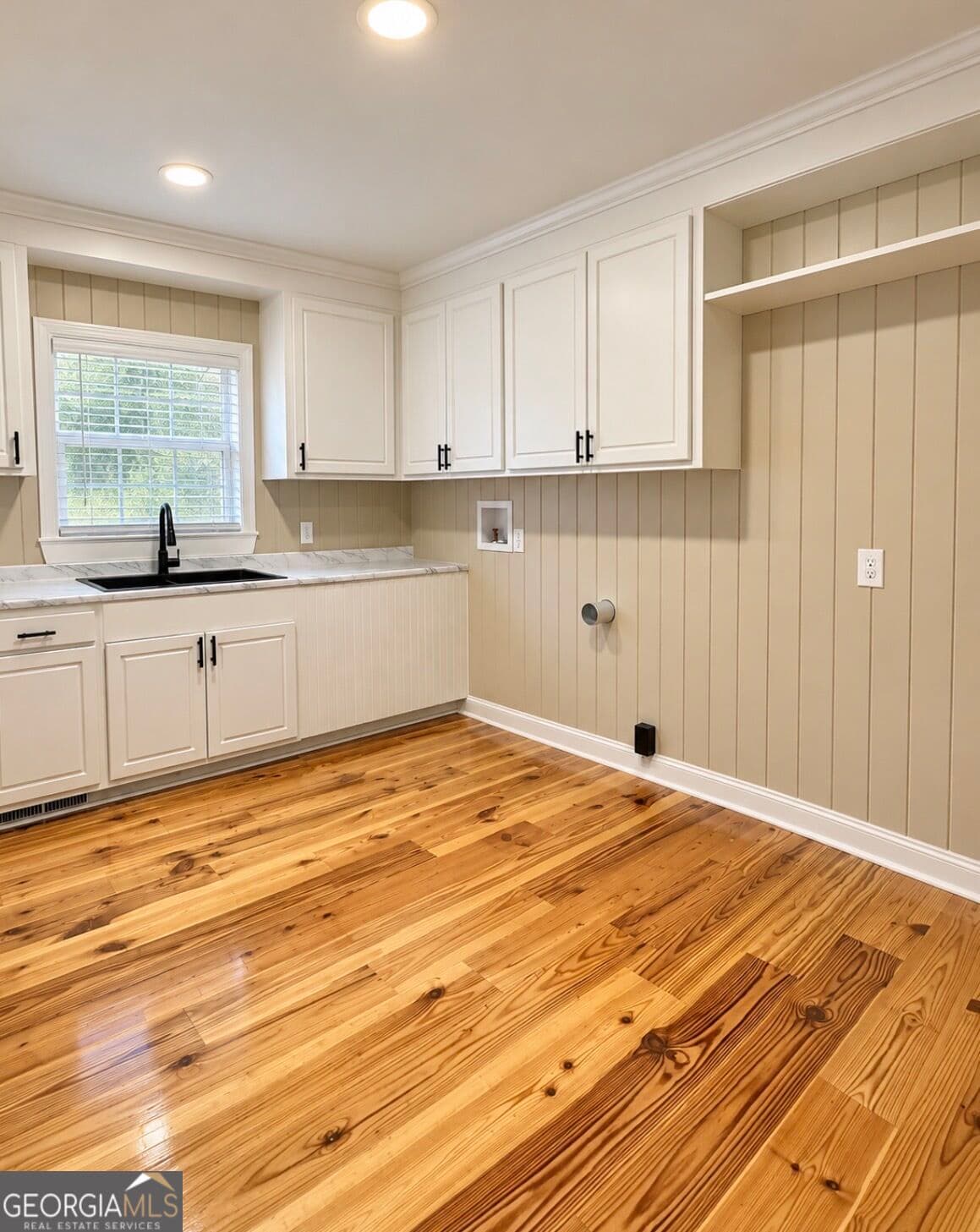 4 bedroom, 4 bathroom, 3,596 sq ft single family residence for sale at 405 N Broughton Street, Ailey, GA 30410 — photo 6