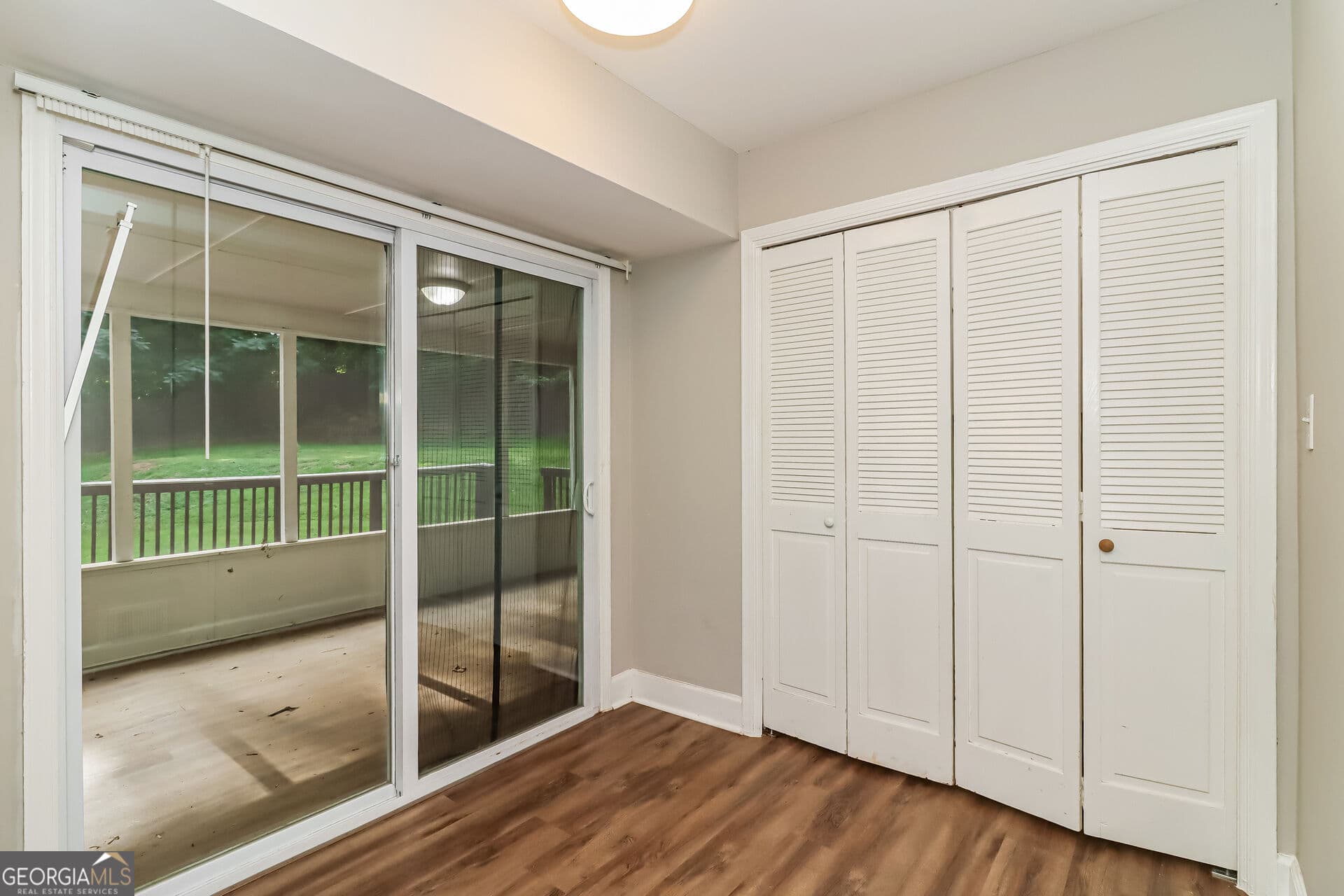 4 bedroom, 2 bathroom, 1,517 sq ft single family residence for sale at 3404 Sherrod Drive, Marietta, GA 30008 — photo 7