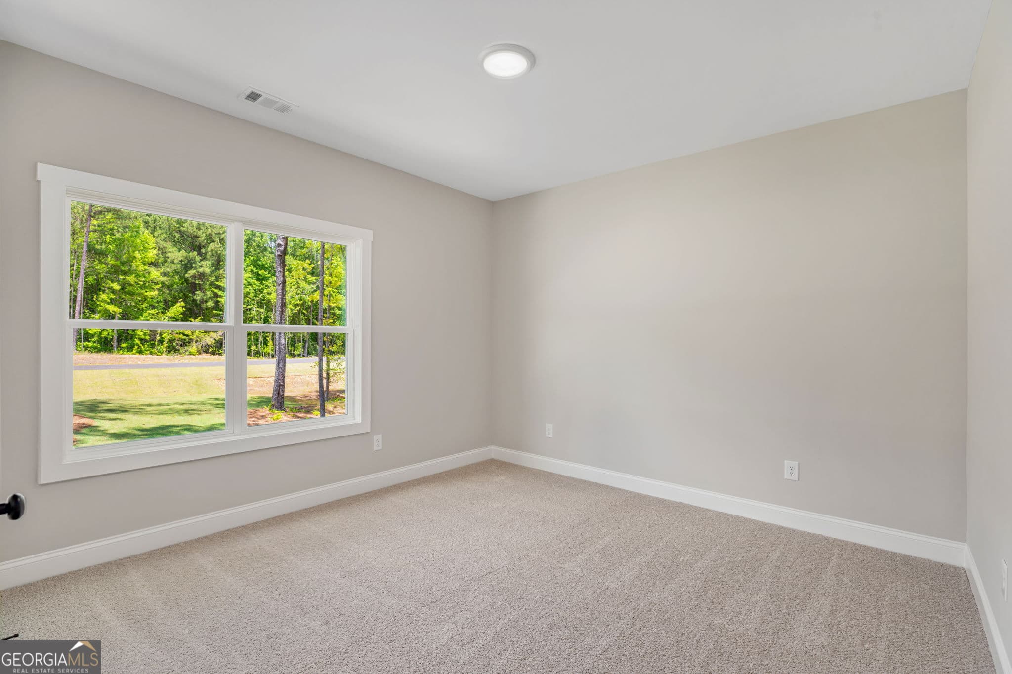 4 bedroom, 2 bathroom, 2,330 sq ft single family residence for sale at 243 Flint Farms Drive, Concord, GA 30206 — photo 4