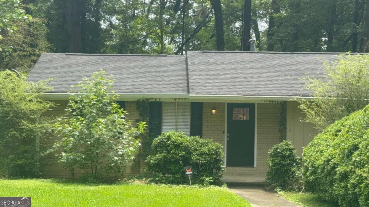4 bedroom, 2 bathroom, 1,434 sq ft single family residence for sale at 4505 Wonder Valley Trail, Decatur, GA 30034 — photo 2