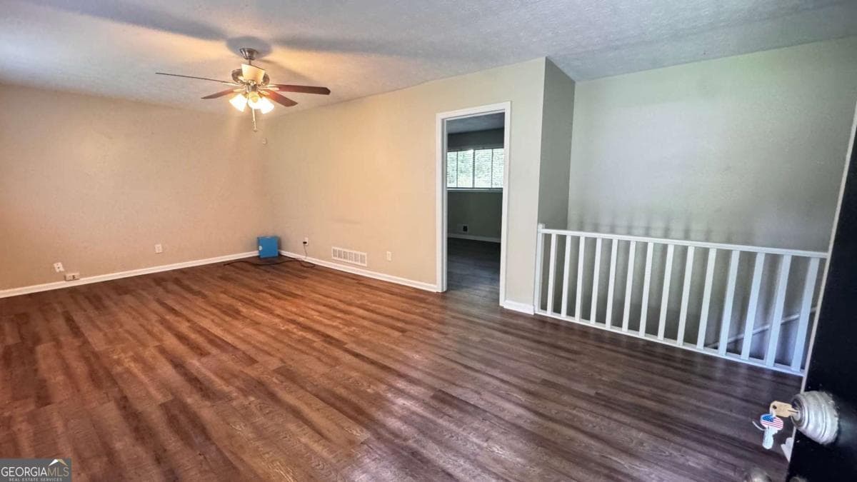 4 bedroom, 2 bathroom, 1,434 sq ft single family residence for sale at 4505 Wonder Valley Trail, Decatur, GA 30034 — photo 7