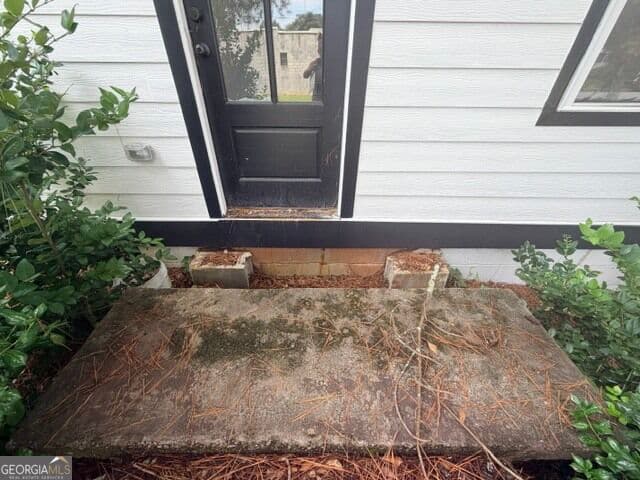 5 bedroom, 3 bathroom, 2,600 sq ft single family residence for sale at 731 N Jefferson Street, Milledgeville, GA 31061 — photo 2