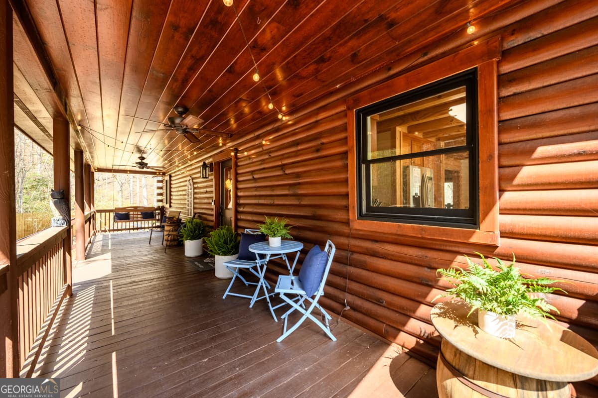 3 bedroom, 3.5 bathroom, 2,880 sq ft cabin,single family residence for sale at 91 Whispering Lake Way, Blue Ridge, GA 30513 — photo 6
