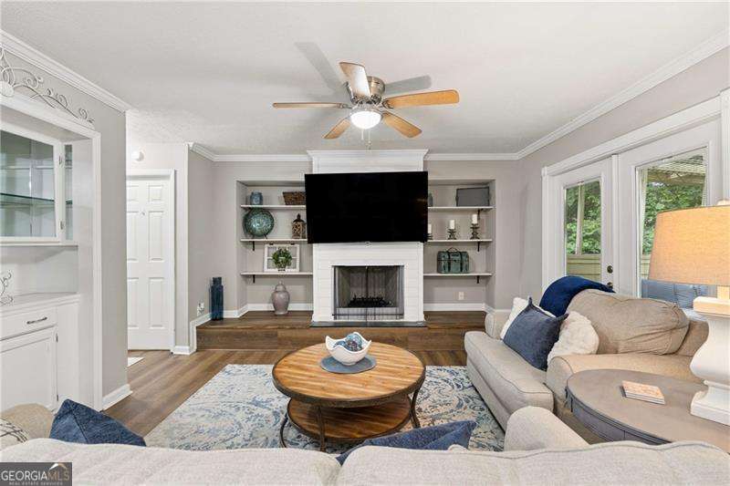 2 bedroom, 1.5 bathroom, 1,380 sq ft condominium for sale at 6500 Gaines Ferry Road G-1, Flowery Branch, GA 30542 — photo 3