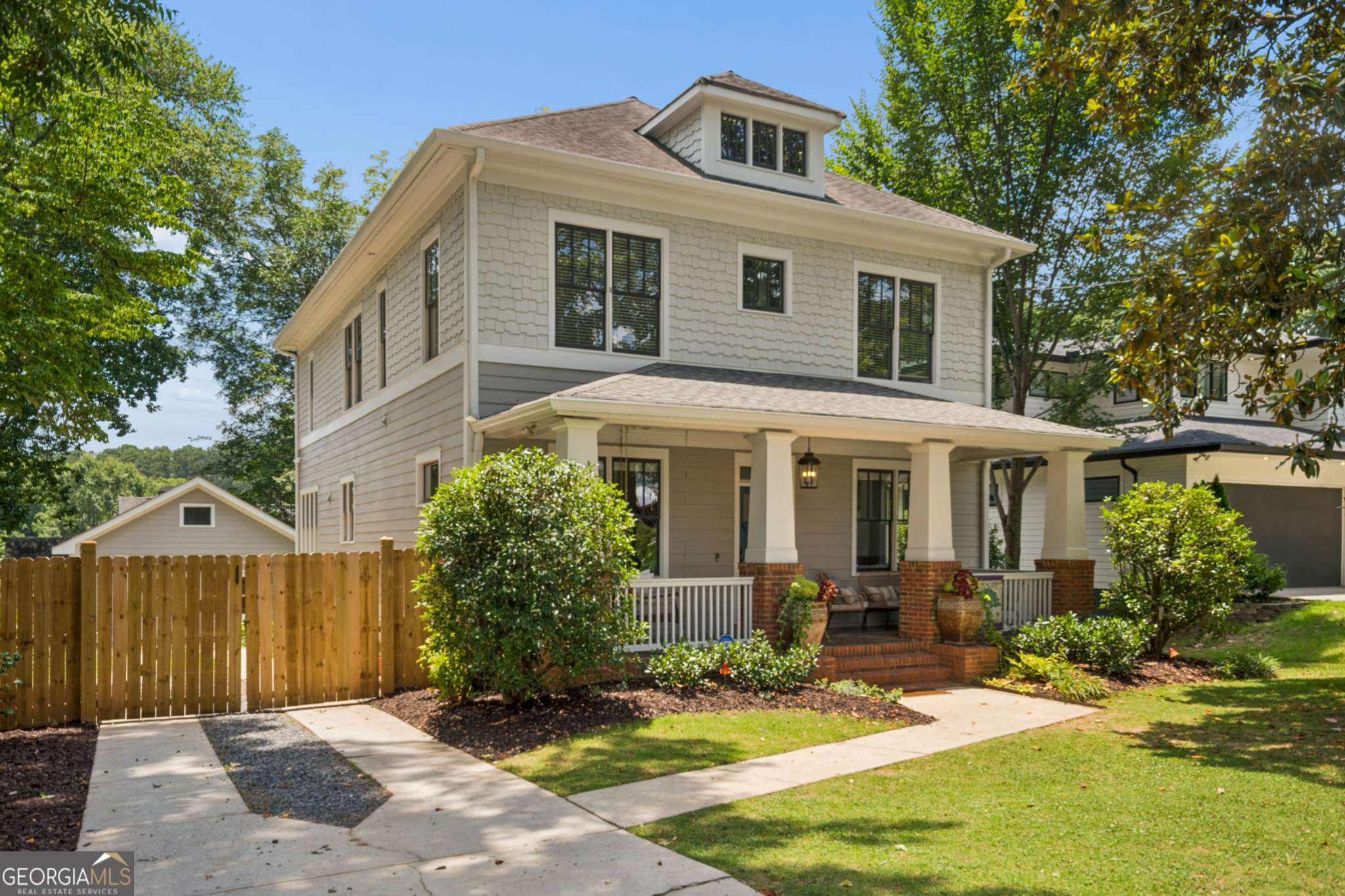 5 bedroom, 3.5 bathroom, 2,944 sq ft single family residence sold at 106 W Hill Street, Decatur, GA 30030