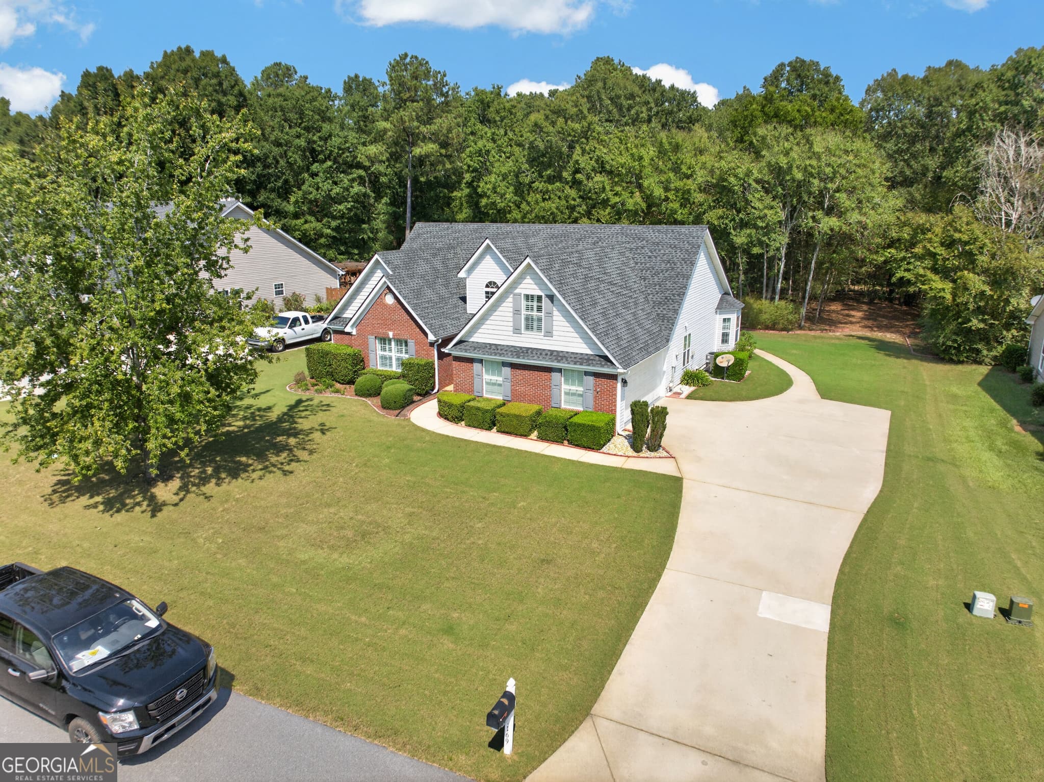 4 bedroom, 3 bathroom, 2,401 sq ft single family residence for sale at 169 Oakwood Drive, Eatonton, GA 31024 — photo 4