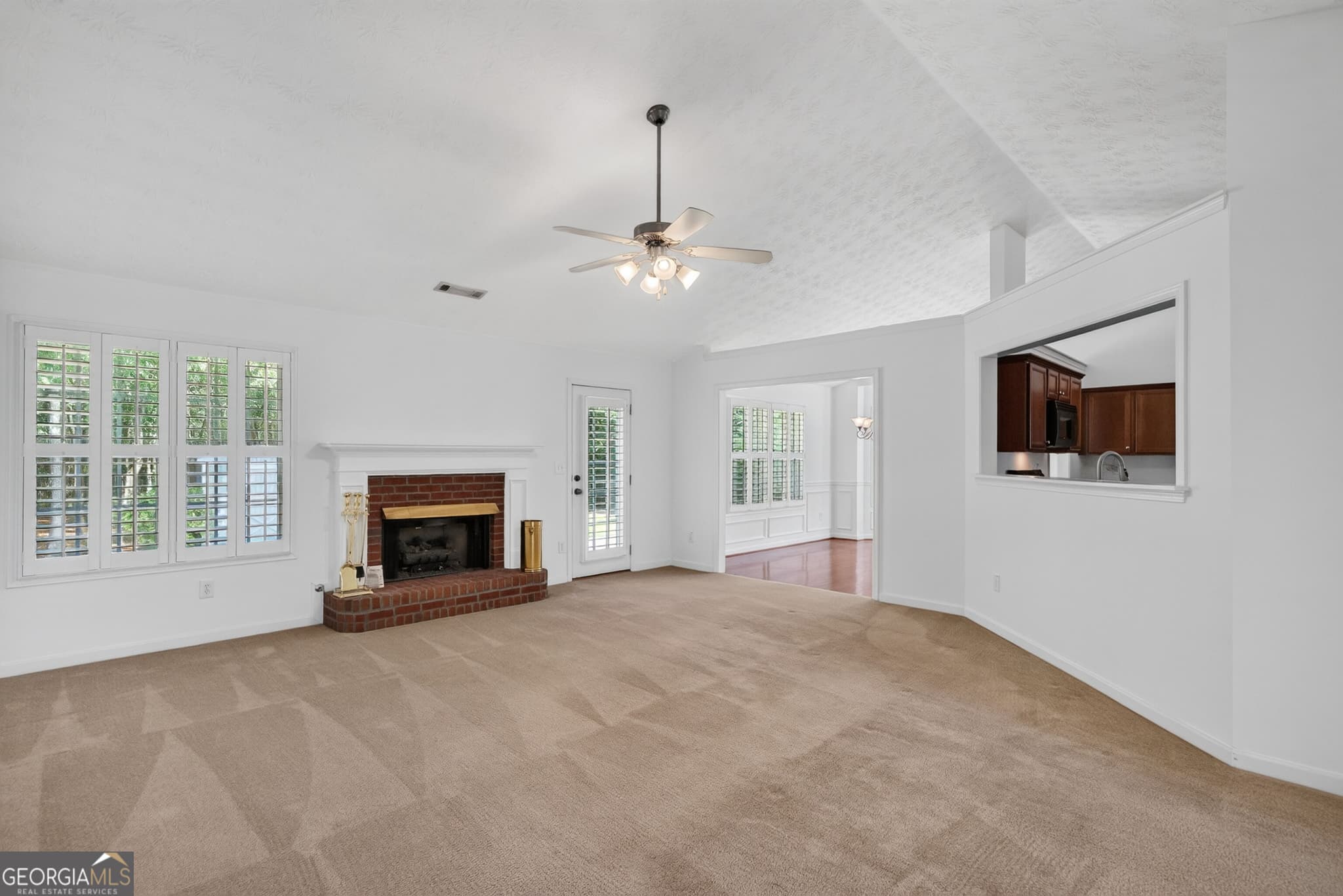 4 bedroom, 3 bathroom, 2,401 sq ft single family residence for sale at 169 Oakwood Drive, Eatonton, GA 31024 — photo 8