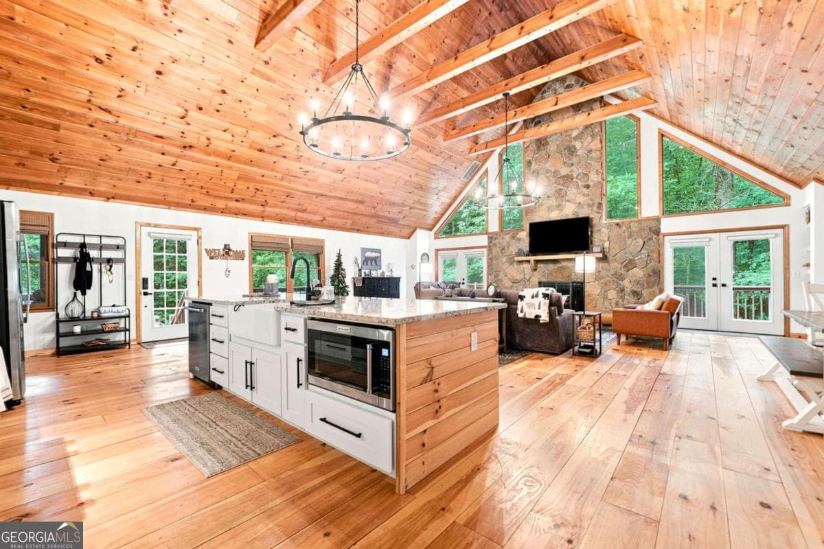 4 bedroom, 3.5 bathroom, 3,360 sq ft cabin,single family residence for sale at 314 Northcutt Road, Ellijay, GA 30540 — photo 9