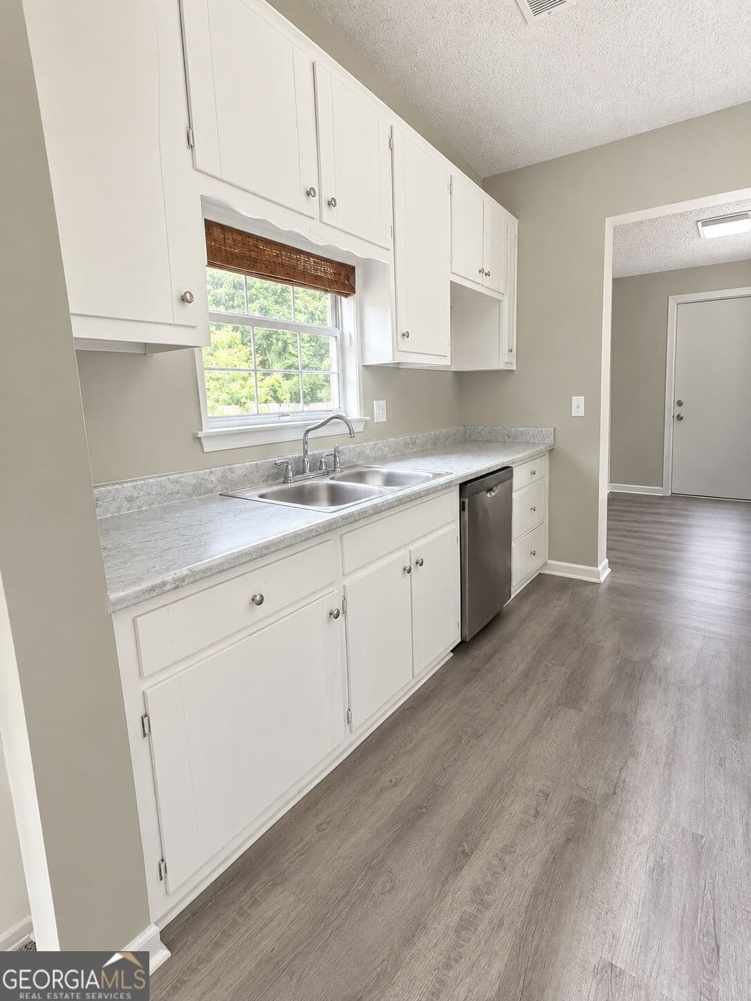 3 bedroom, 2.5 bathroom, 1,478 sq ft single family residence for rent at 125 Lake Wellington Drive, Kingsland, GA 31548 for $1,950 a month — photo 9