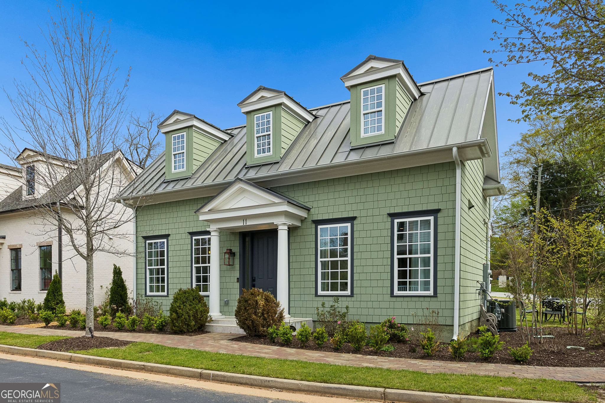 2 bedroom, 2 bathroom, 1,283 sq ft single family residence for rent at 11 Bourbon Street, Senoia, GA 30276 for $2,500 a month — photo 6