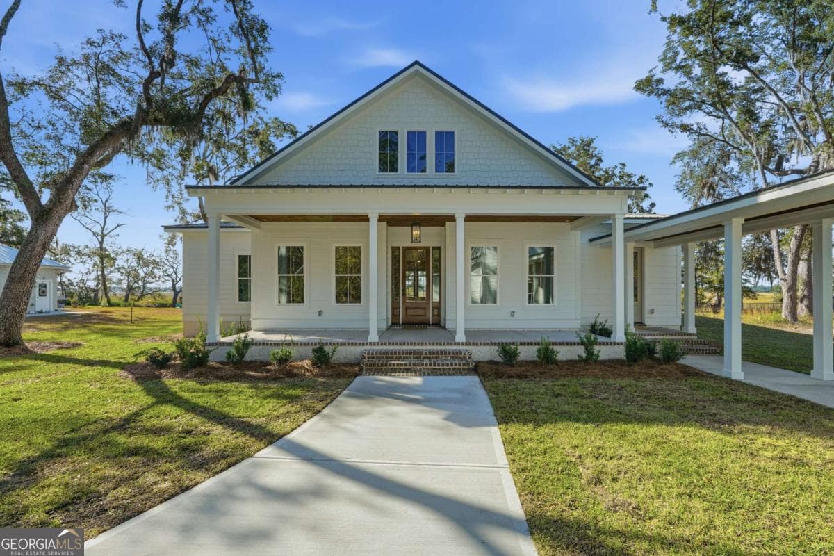 3 bedroom, 3 bathroom, 2,344 sq ft single family residence for sale at 3551 Julienton Drive, Townsend, GA 31331 — photo 2