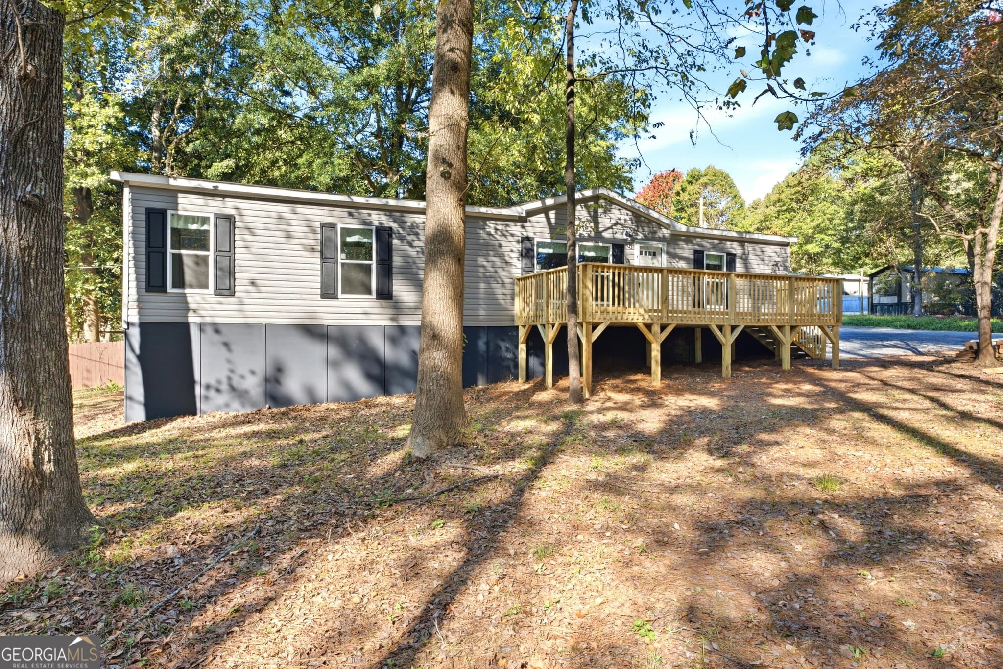 3 bedroom, 2 bathroom manufactured home,single family residence for sale at 470 Gold Hill Drive, Acworth, GA 30102 — photo 2