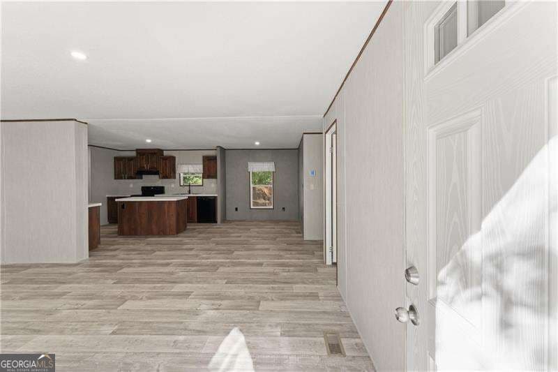 3 bedroom, 2 bathroom manufactured home,single family residence for sale at 470 Gold Hill Drive, Acworth, GA 30102 — photo 7
