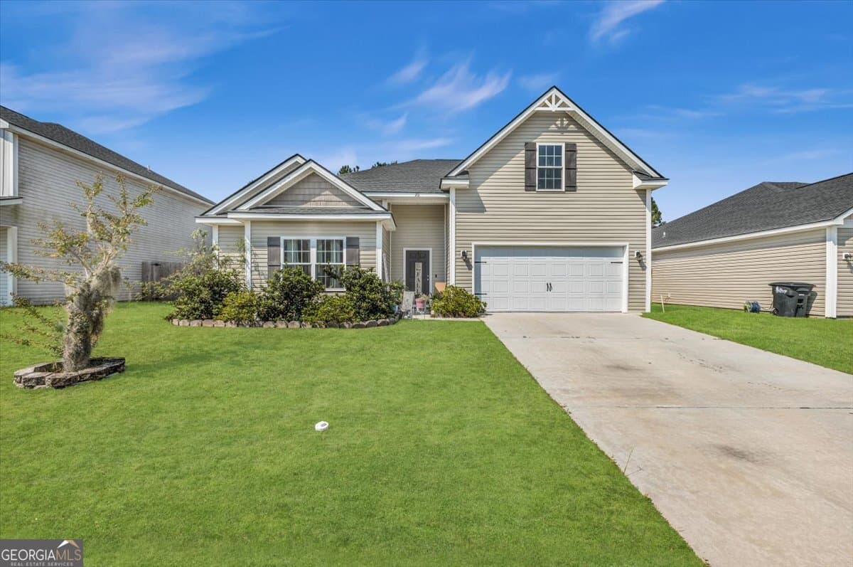 4 bedroom, 2 bathroom, 2,005 sq ft single family residence for sale at 201 Turpentine Trail, Hinesville, GA 31313 — photo 6