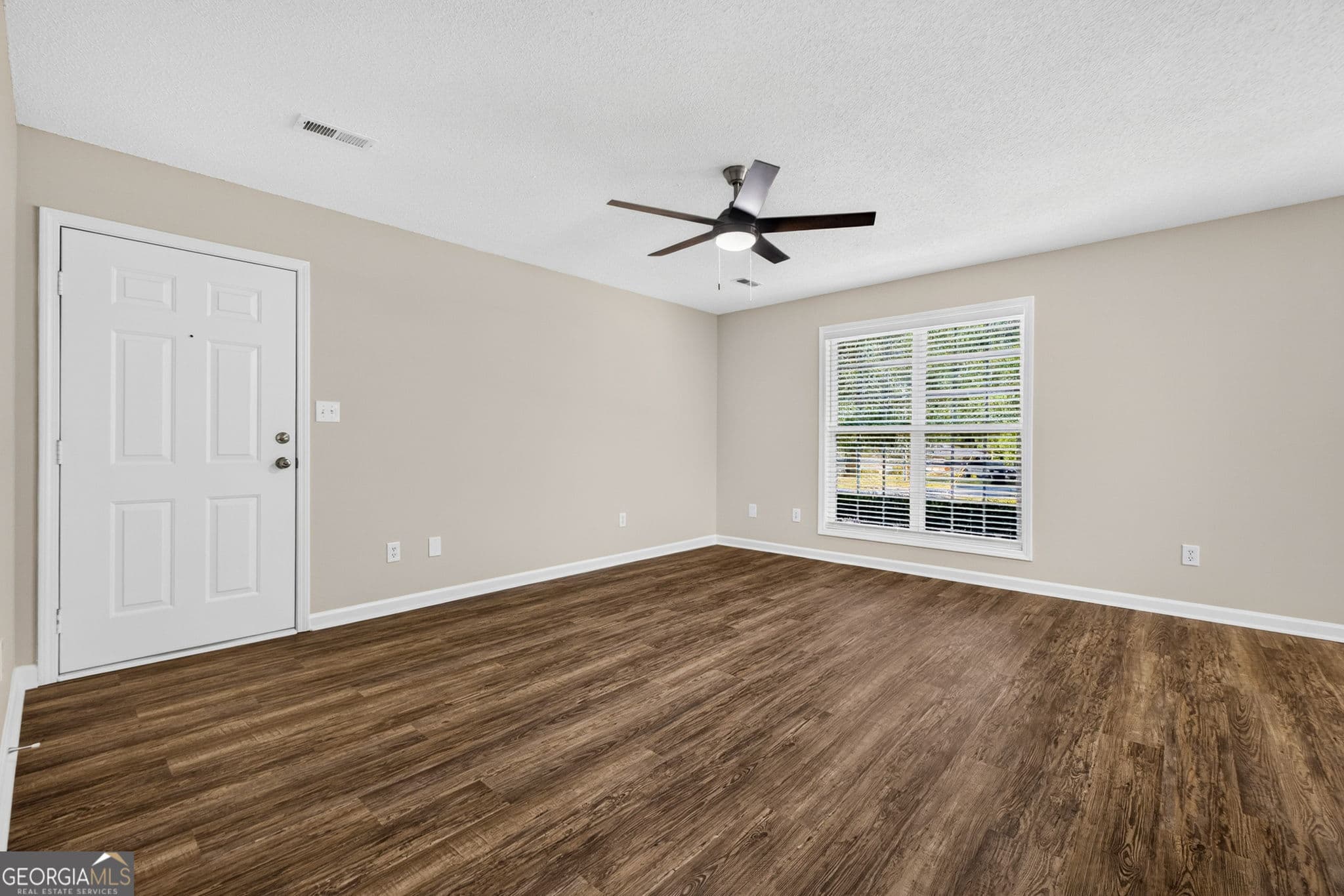 2 bedroom, 2 bathroom, 1,250 sq ft duplex for rent at 100 Bluebird Lane, Griffin, GA 30223 for $1,550 a month — photo 7
