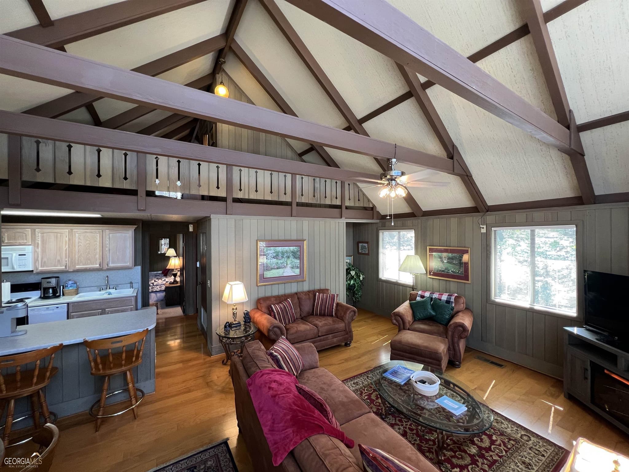 3 bedroom, 2 bathroom, 1,352 sq ft cabin,single family residence for sale at 85 St Moritz Drive, Pine Mountain, GA 31822 — photo 2