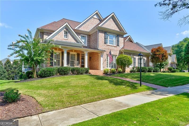 6 bedroom, 5.5 bathroom, 6,782 sq ft single family residence for sale at 1043 Meadow Club Court, Suwanee, GA 30024 — photo 9