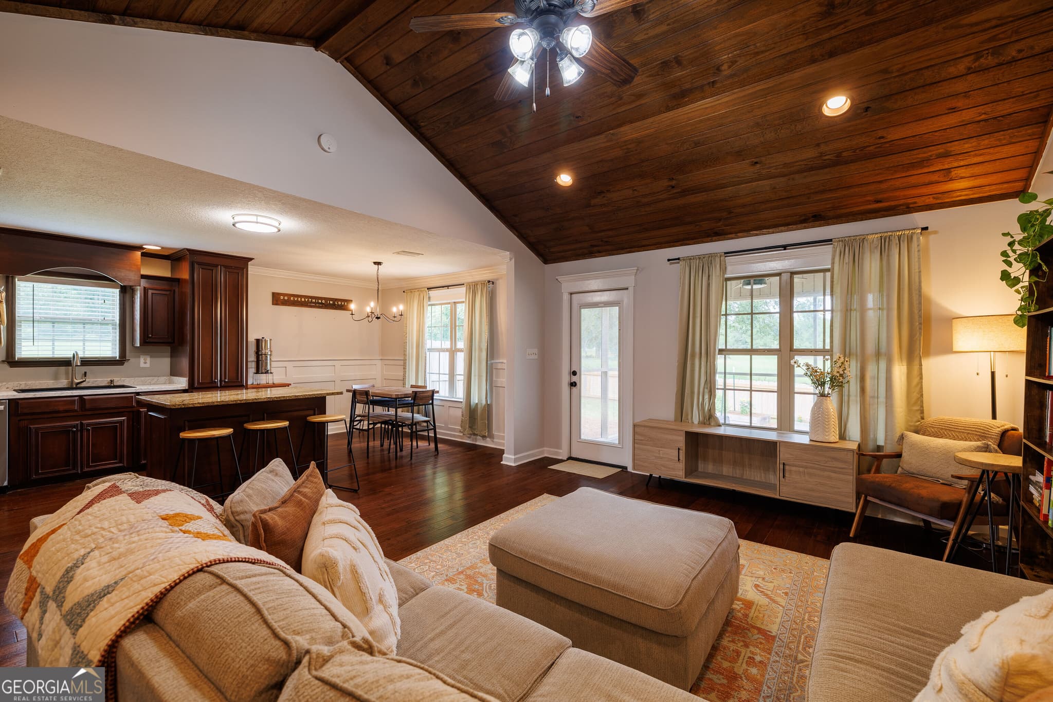 3 bedroom, 2 bathroom, 1,430 sq ft single family residence under contract at 4218 Cider Trail, Hahira, GA 31632 — photo 4