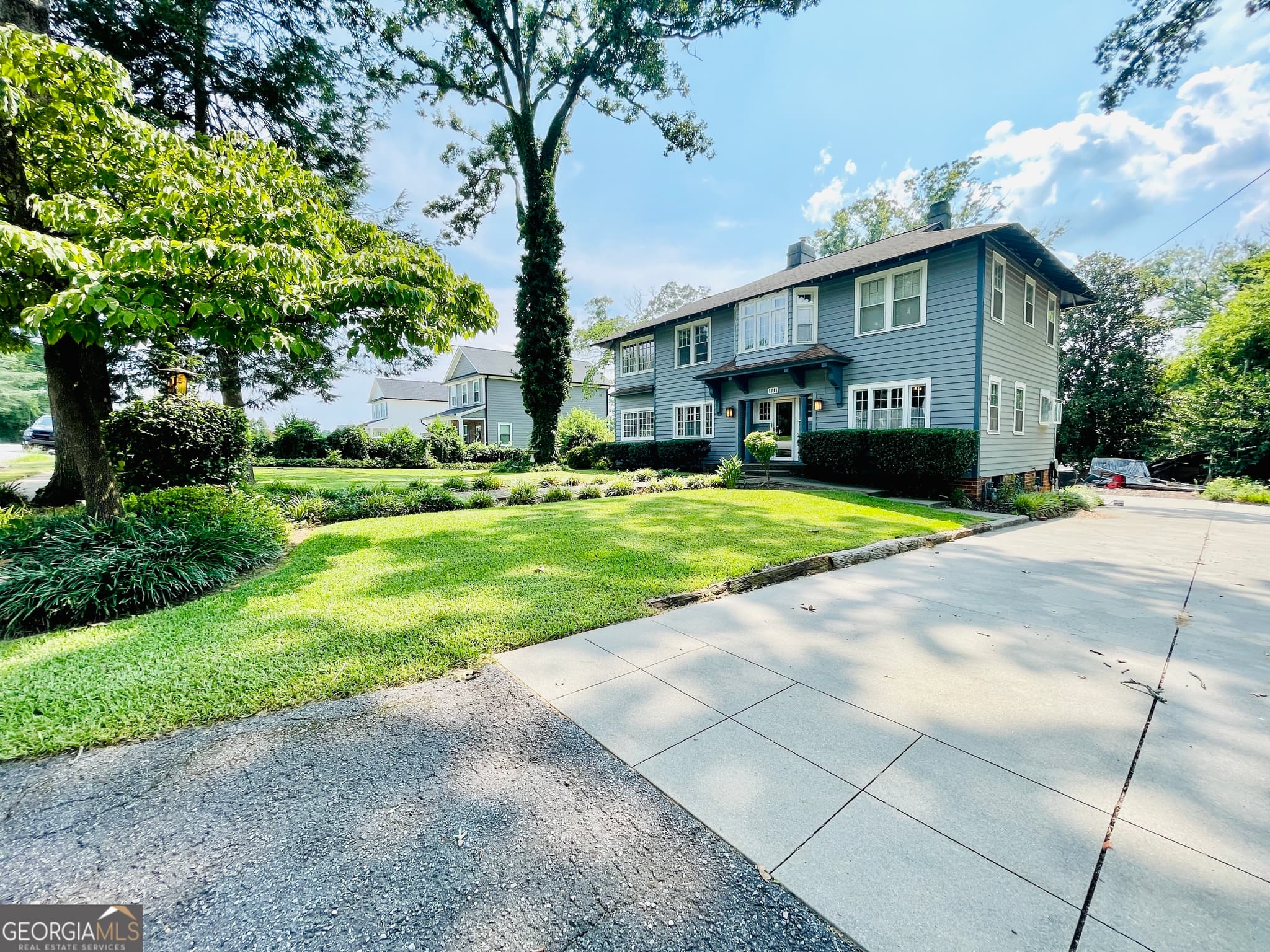 3 bedroom, 2.5 bathroom, 2,316 sq ft single family residence for sale at 1711 S Holly Street, Anderson, SC 29625 — photo 5