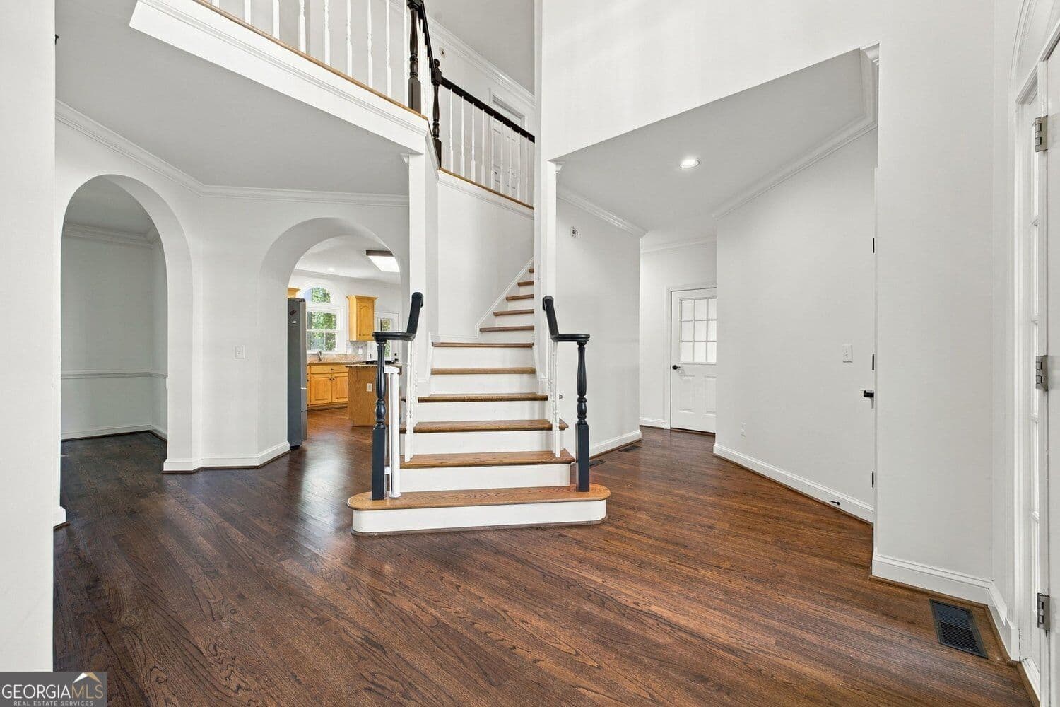 4 bedroom, 2.5 bathroom, 2,855 sq ft single family residence for sale at 6005 Fairwood Bend, Acworth, GA 30101 — photo 3