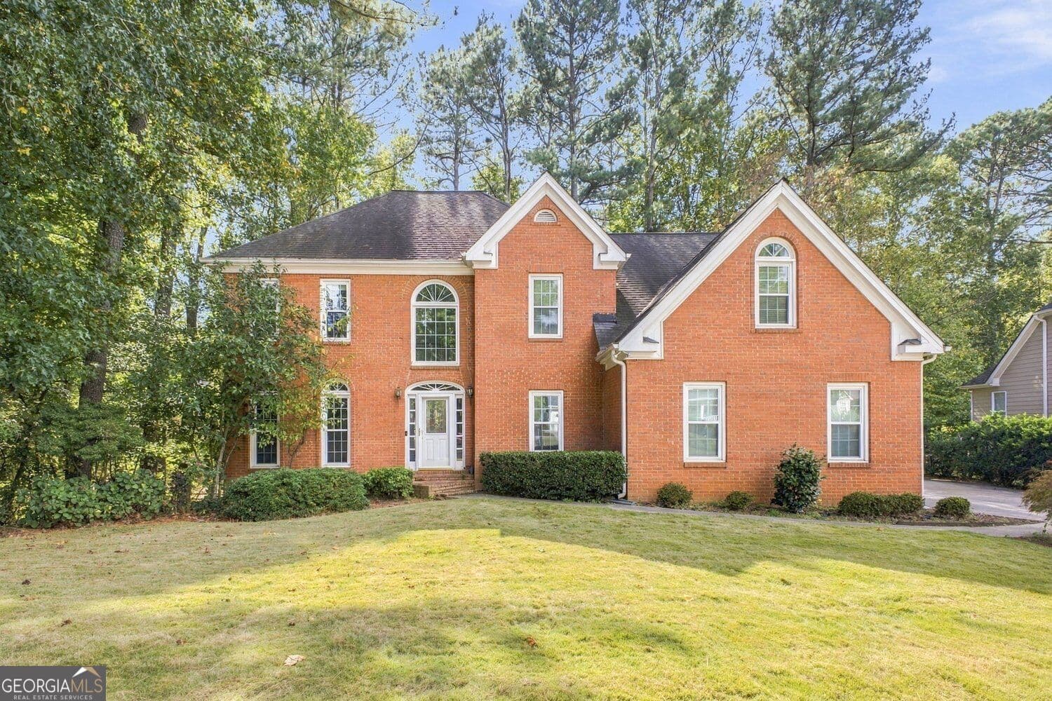 4 bedroom, 2.5 bathroom, 2,855 sq ft single family residence for sale at 6005 Fairwood Bend, Acworth, GA 30101